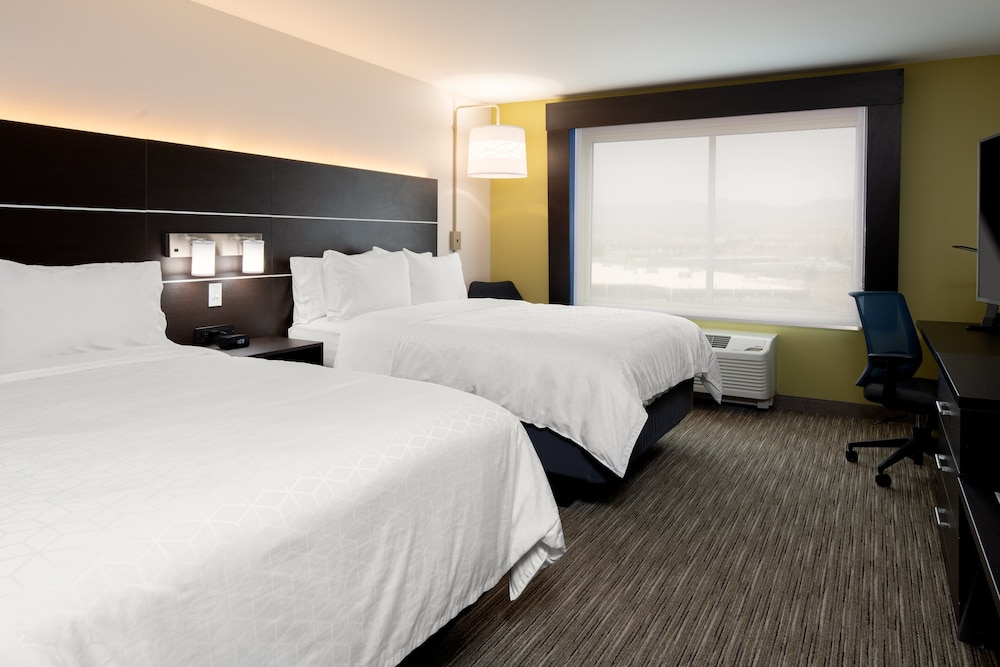 Holiday Inn Express & Suites Bullhead City by IHG - photo 17