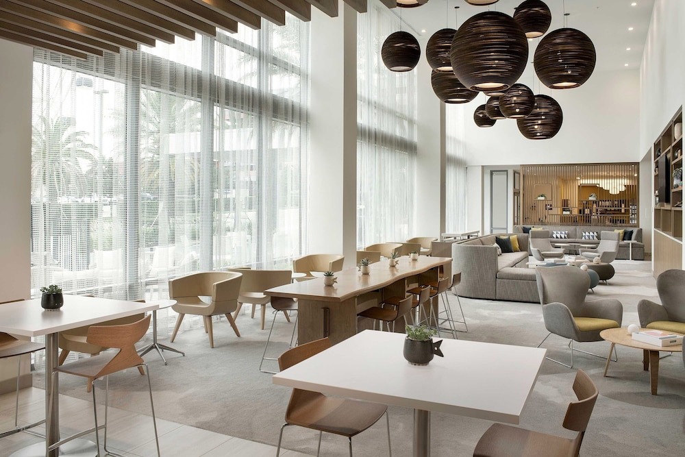 Element Orlando Universal Blvd. - photo 3