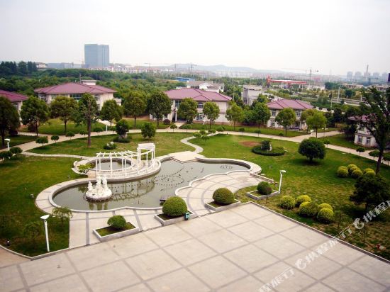 Hailing Convention Center - last minute hotel in Nanjing