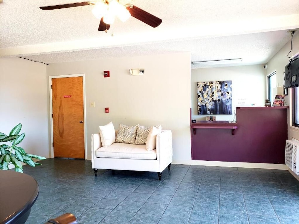 Motel 103 - photo 24