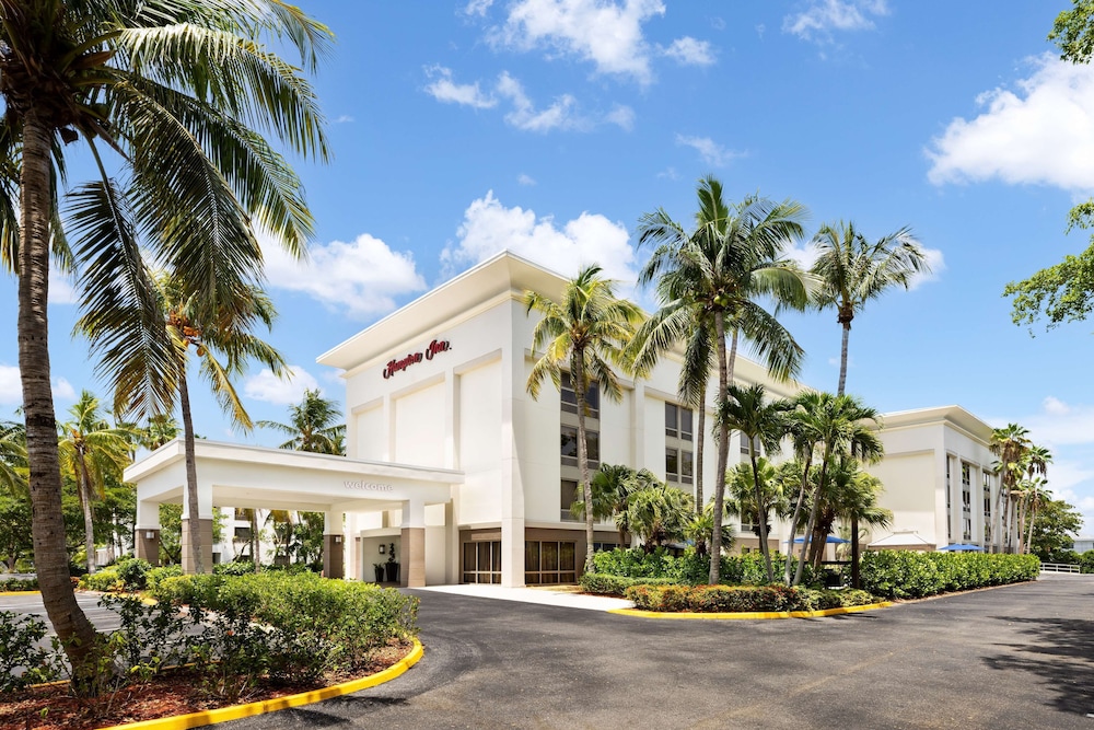 Hampton Inn Naples Central - photo 33