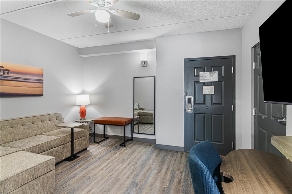 Best Western Plus Savannah Gateway - photo 19