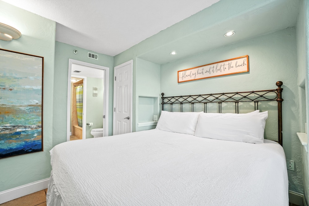 SunDestin Beach Resort by Panhandle Getaways - photo 5