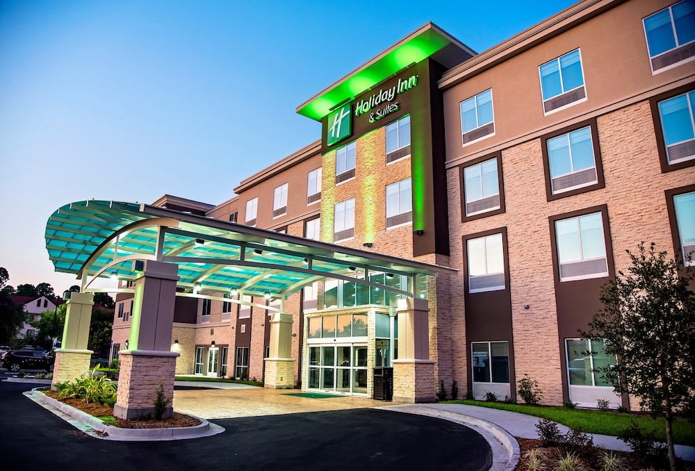 Holiday Inn Hotel Suites Savannah Airport Pooler — Pooler