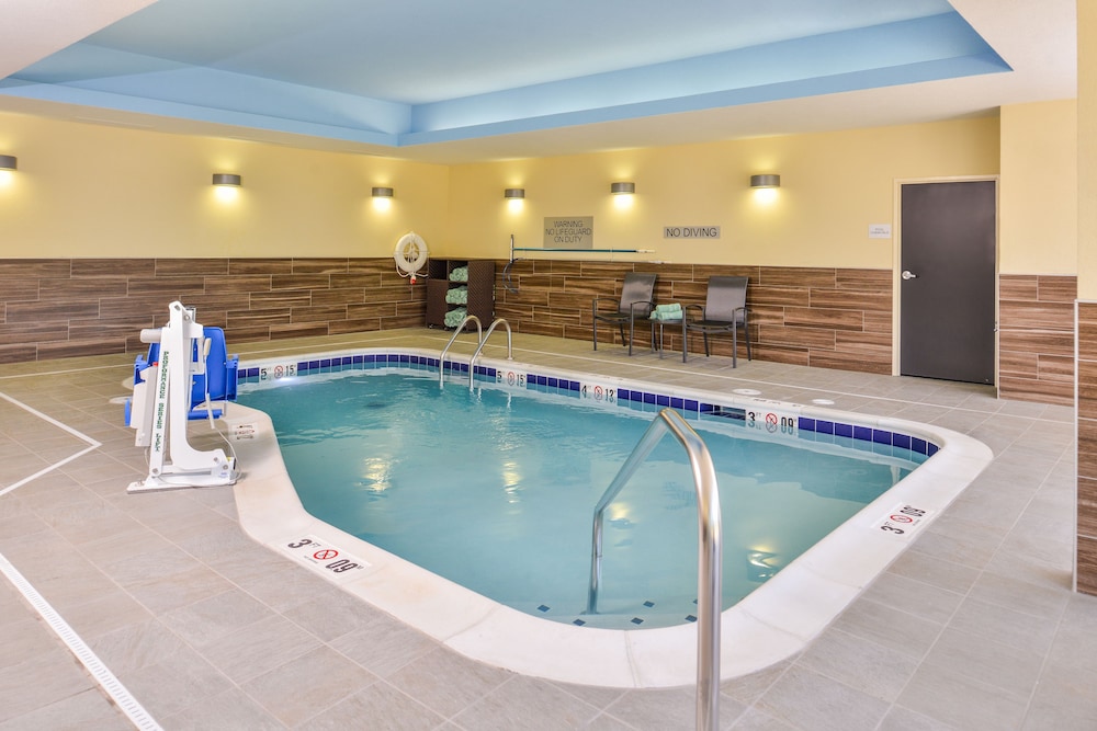 Fairfield Inn & Suites by Marriott St. Joseph - photo 24