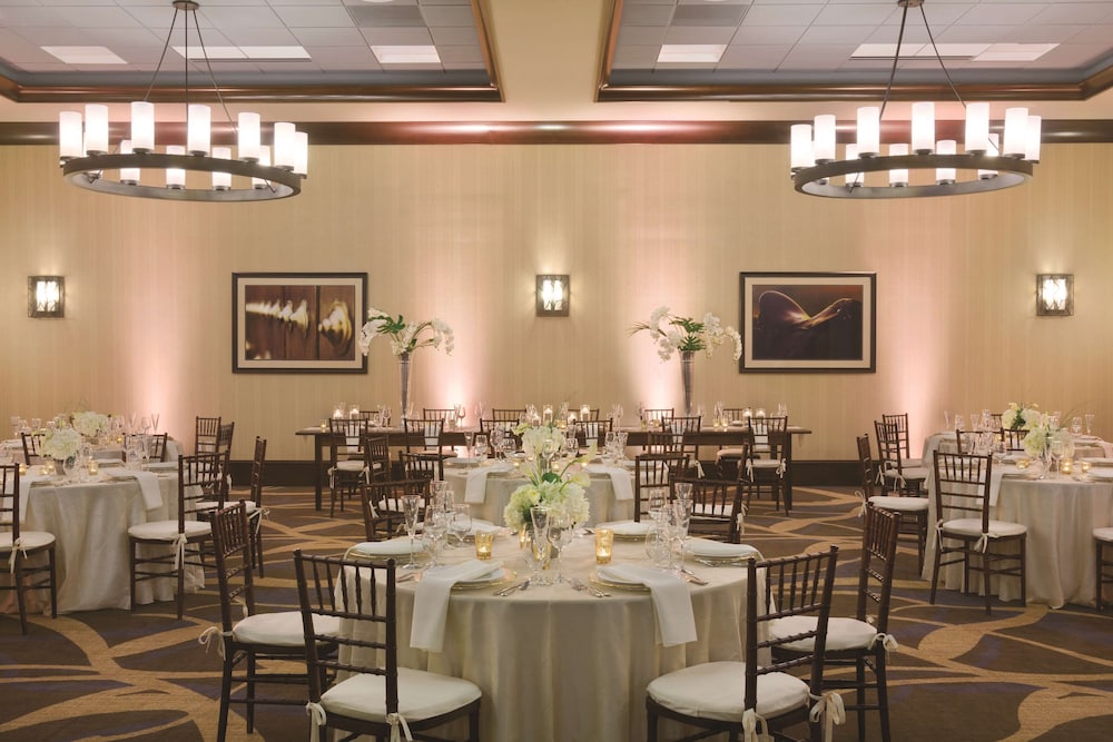 Embassy Suites Saratoga Springs - photo 35