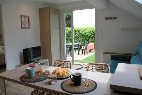 Le Cocon Des Mardors - carbon neutral hotel in Couternon