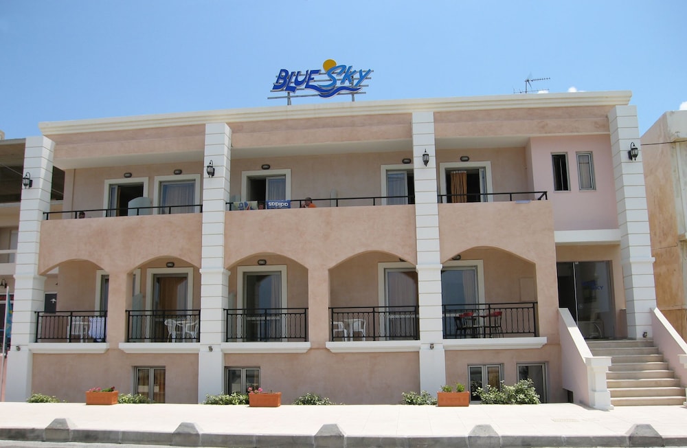Blue Sky Hotel Apartments
