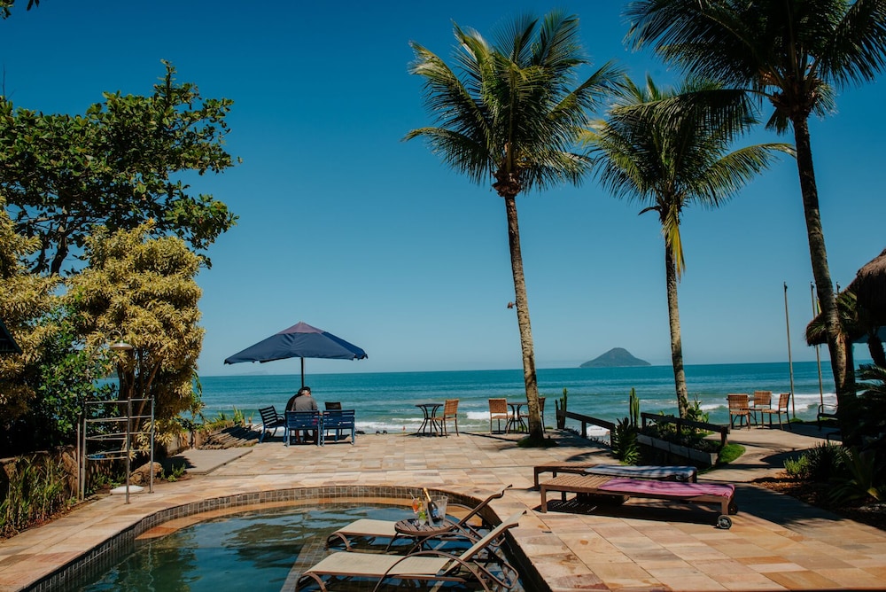 Chez Louise et Louis Pé na Areia in Sao Sebastiao, Brasil