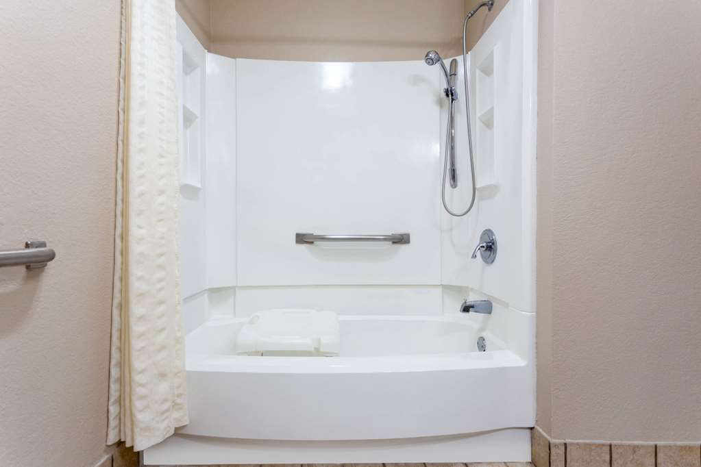 Baymont by Wyndham Elkhart - photo 25