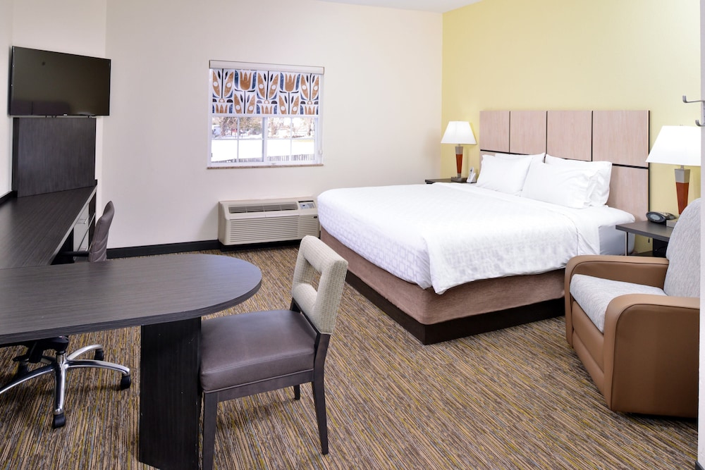 Candlewood Suites Winchester by IHG - photo 9