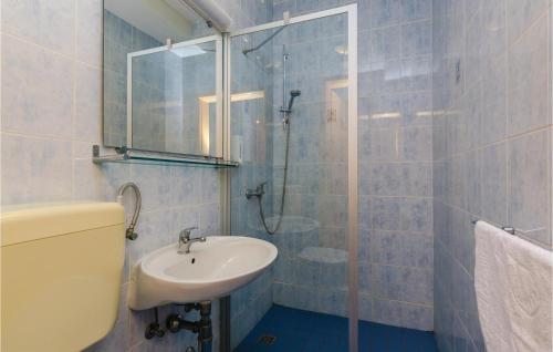 Five Bedroom Apartment In Zaton Mali