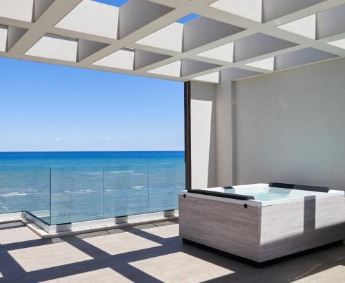 Thalora Luxury Apartments — 4-Star Luxury Hotel in Bari, Italy