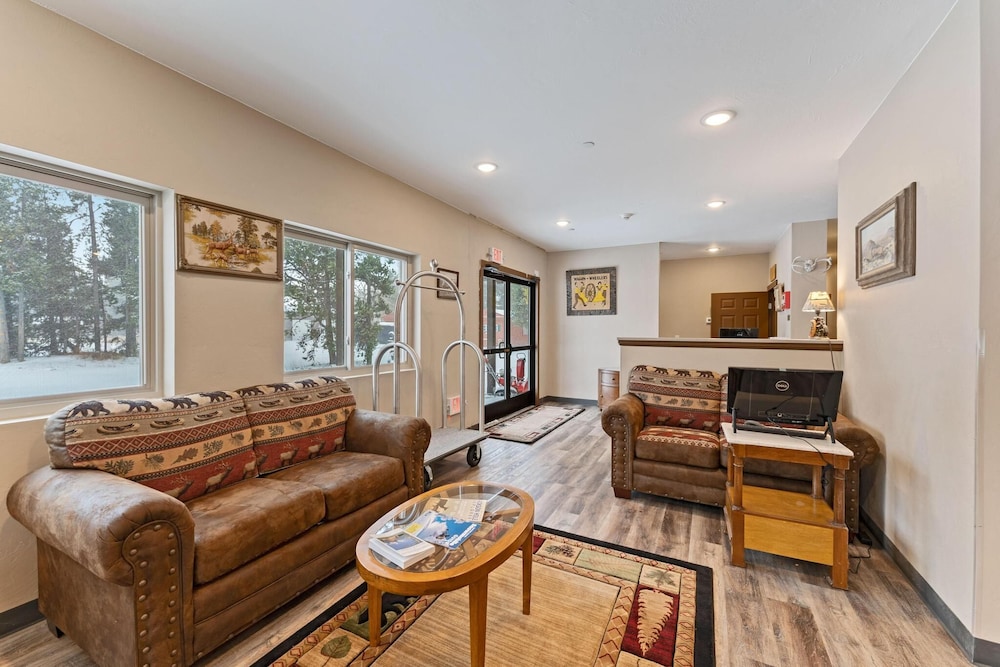 Wagon Wheel Hotel - photo 20