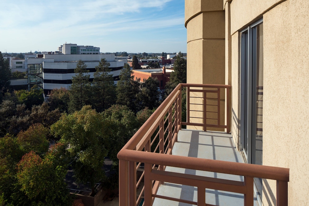 Visalia Marriott at the Convention Center - photo 8