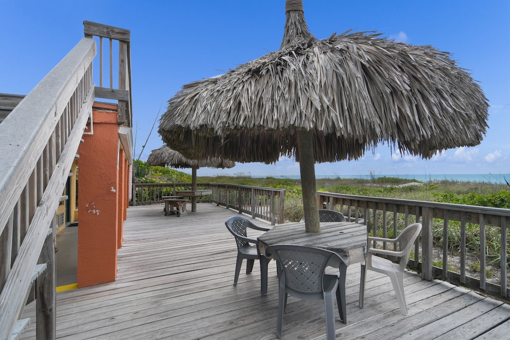 Anthony's on the Beach - photo 11