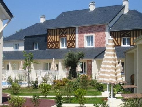 La Closerie C t Port in Cabourg, France