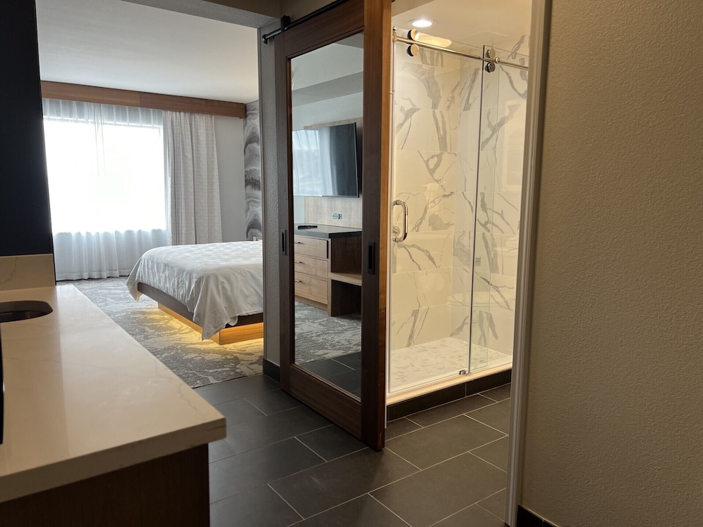 DoubleTree by Hilton Fort Worth Fossil Creek - photo 36