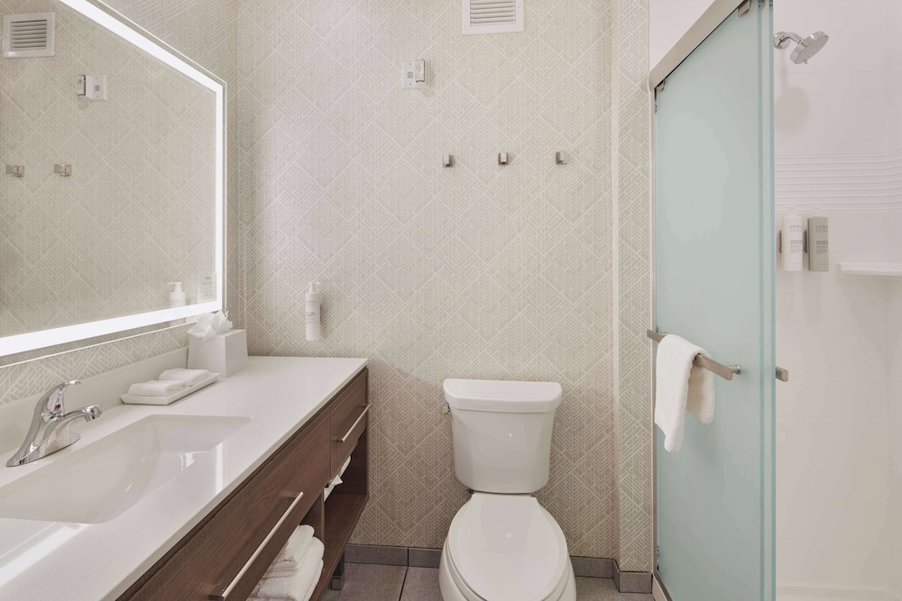 Home2 Suites by Hilton Sacramento at CSUS - photo 42