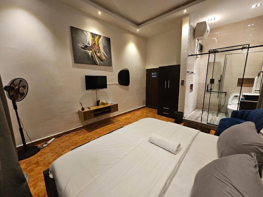 Atlantic Experiences Garki Abuja — 4-Star Luxury Hotel in Abuja, Nigeria