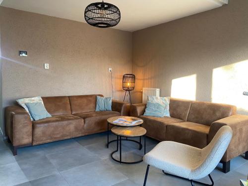 Vakantiehuis onderaan duinen in Zoutelande Strand 5 — 4-Star Luxury Hotel in Zoutelande, Netherlands