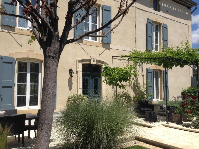 La Glycine Blanche - carbon neutral hotel in Limoux