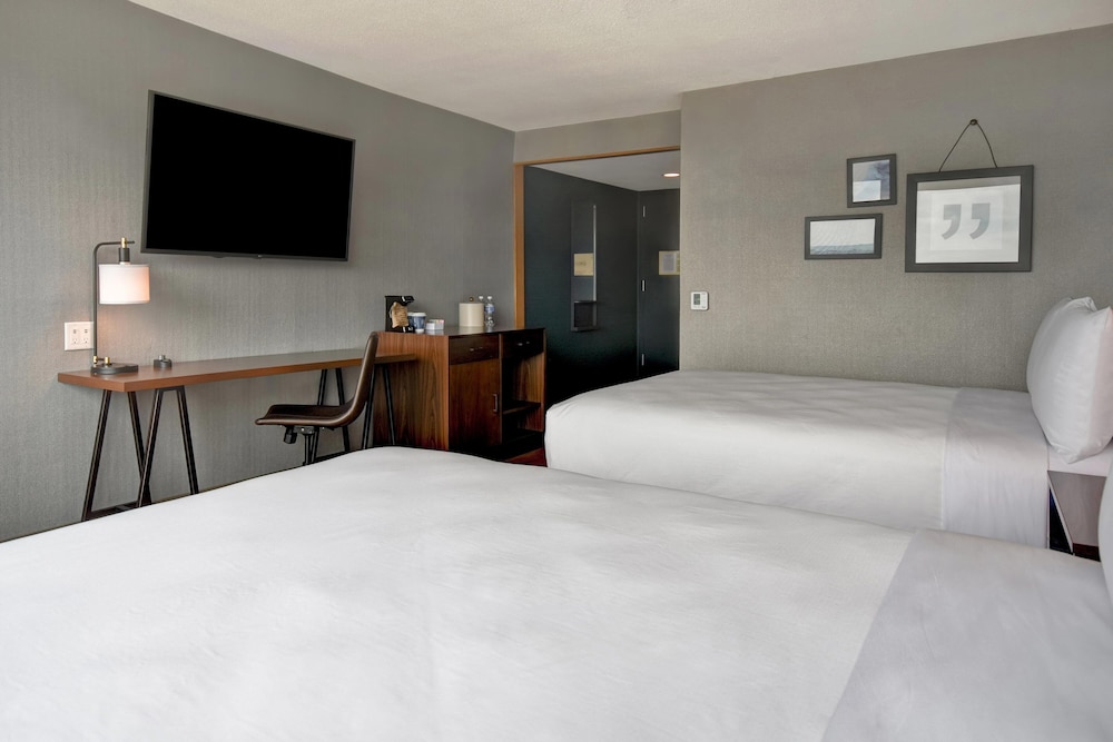 Four Points by Sheraton Boston Newton - photo 17