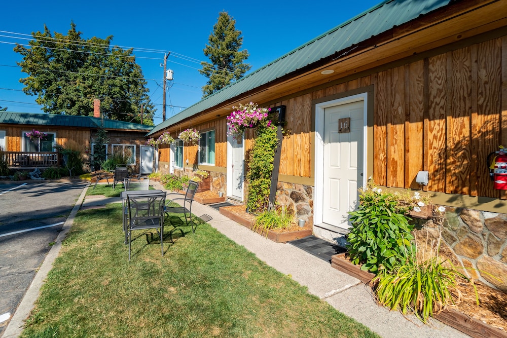 Evergreen Motel - photo 62