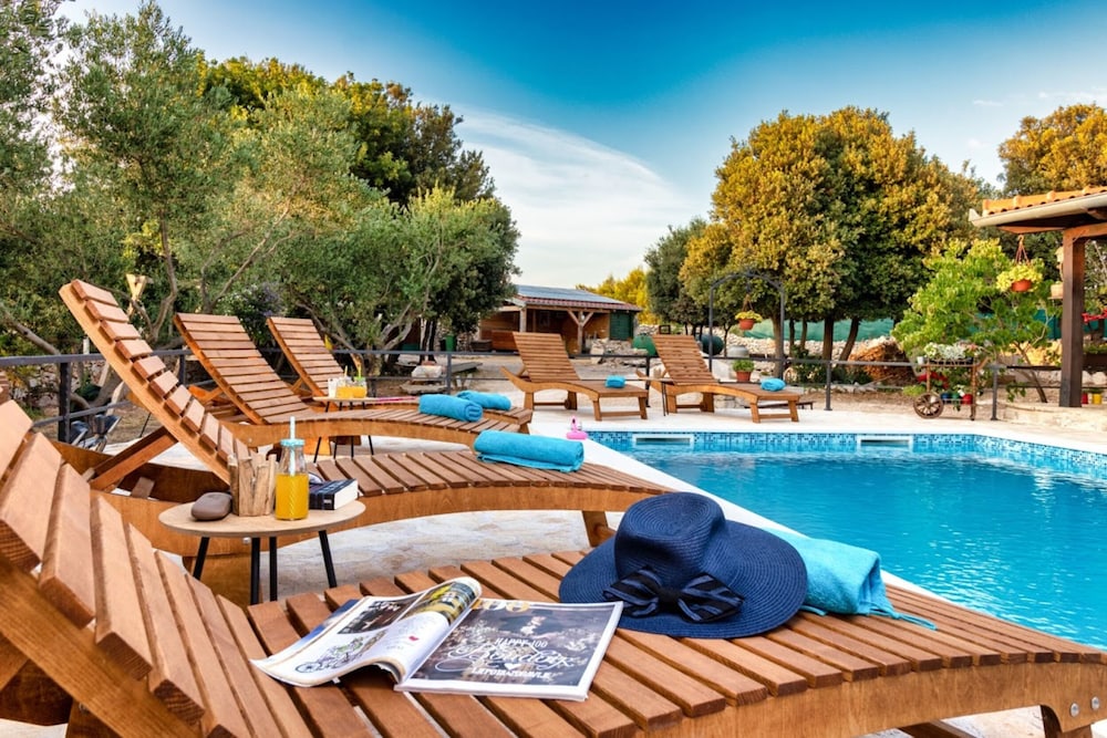 Vintage Winehouse Backov in Zadar, Croatia