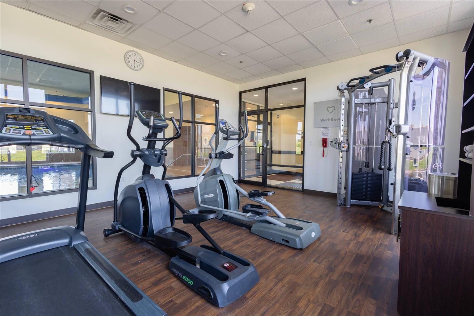 Comfort Suites Troy I75 - photo 25