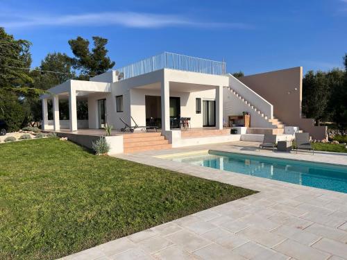 Villa Pasquy — 4-Star Luxury Hotel in Carovigno, Italy