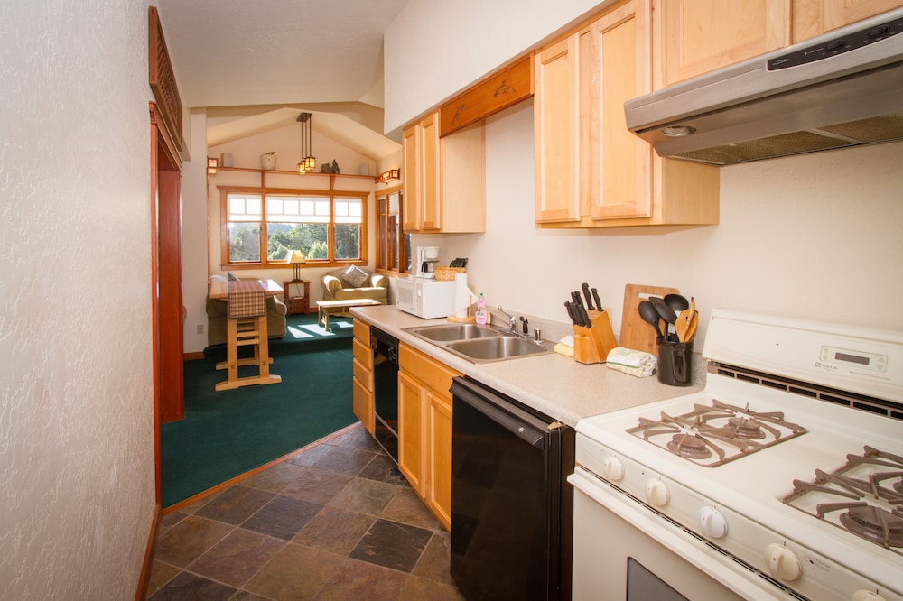 Sweetwater Inn and Spa - photo 14