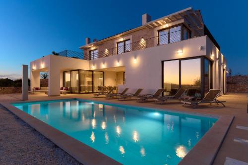 Villa Liliana Vodice — 4-Star Luxury Hotel in Vodice, Croatia
