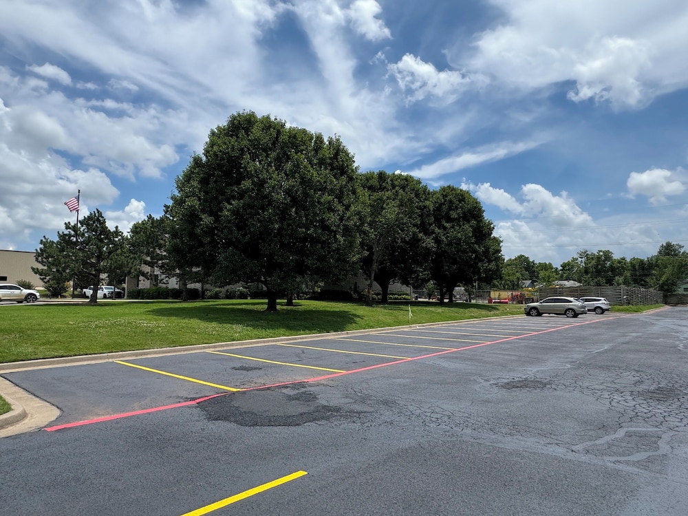 Americas Best Value Inn & Suites Ada - photo 21