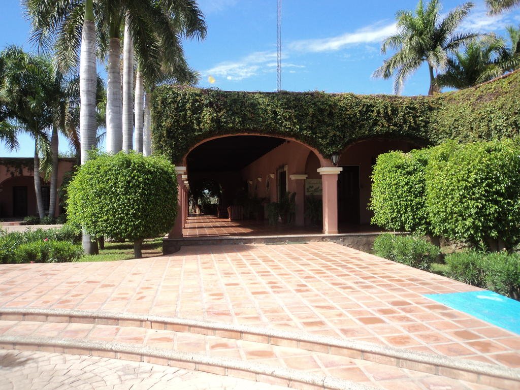 Hotel Hacienda Cazadores in Navojoa, Mexico
