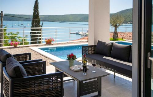 Villa Cincin — 4-Star Luxury Hotel in Rasa, Croatia
