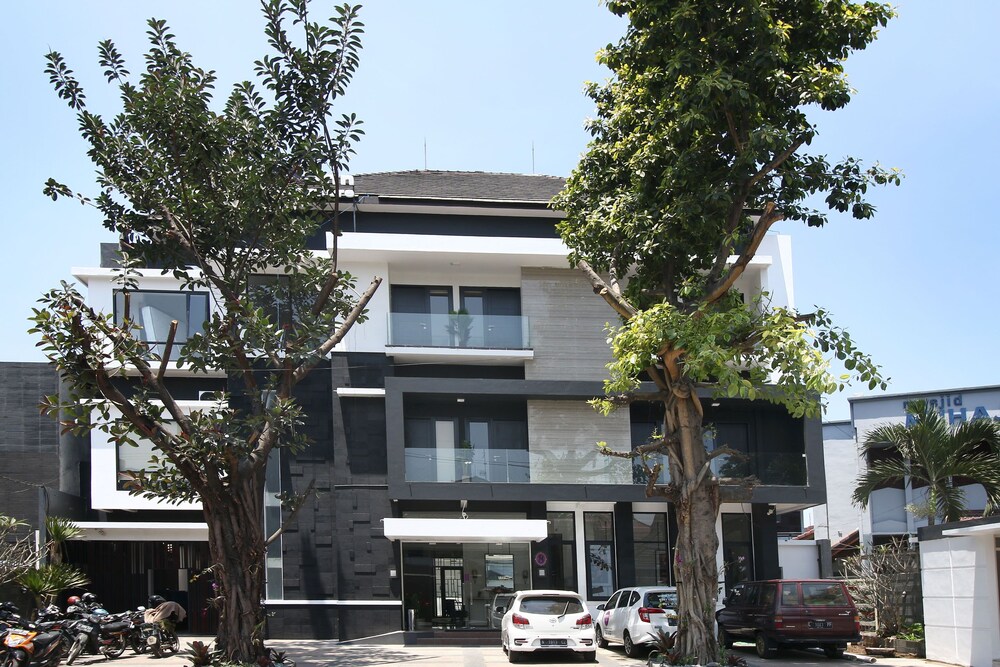 Sans Hotel FiFFa Premiere Malang in Malang, Indonesia