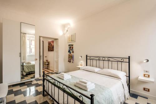 Vicino alla Basilica di San Giovanni — 4-Star Luxury Hotel in Rome, Italy