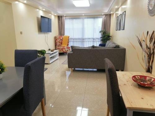 Serene apartment in the suburbs