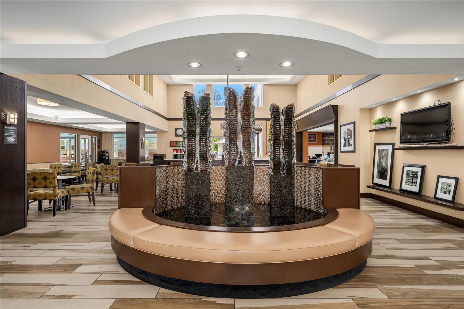 Hampton Inn & Suites Seattle North Lynnwood - photo 20