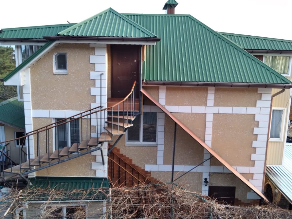 Mindalny 39 Guest House 21041631 — Krasnyy Luch