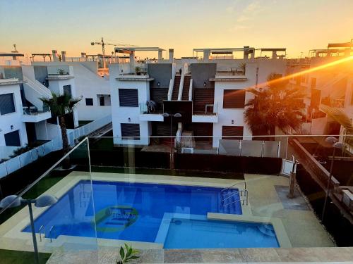 Casa LeLa met dakterras — 4-Star Luxury Hotel in Pilar De La Horadada, Spain