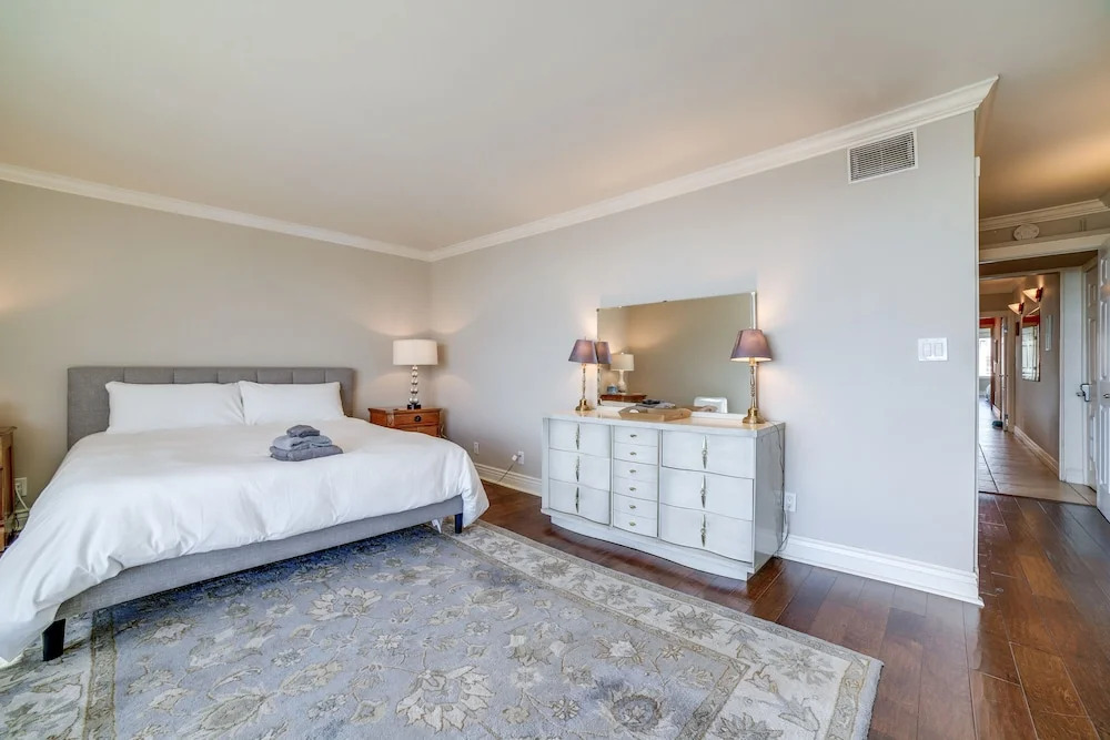 Luxe Dtwn Reno Penthouse 3 Mi to Casinos