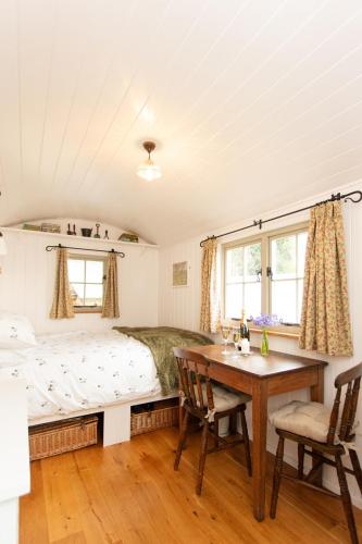 Shepherd’s Hut at High Gardens in Hereford, United Kingdom