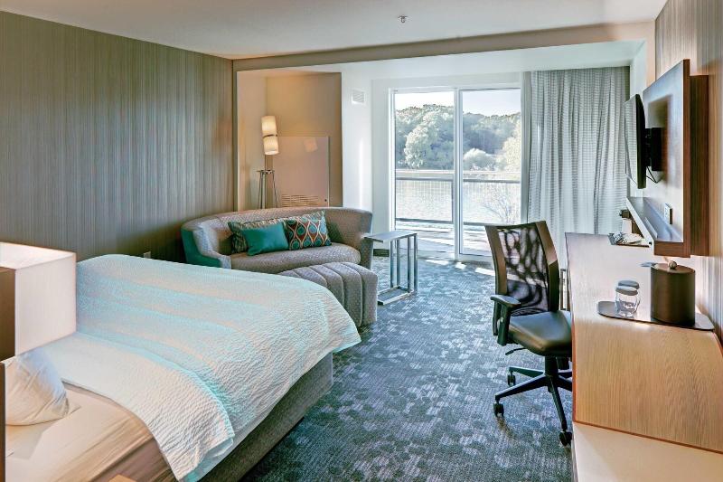 Courtyard by Marriott Appleton Riverfront - photo 45
