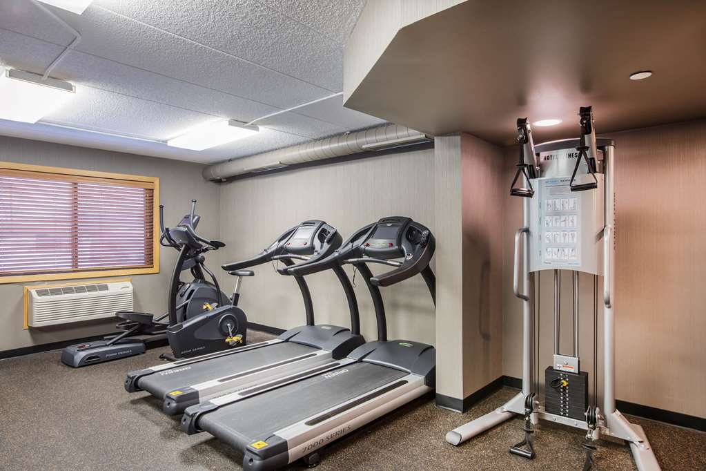 AmericInn by Wyndham Grand Forks - photo 8