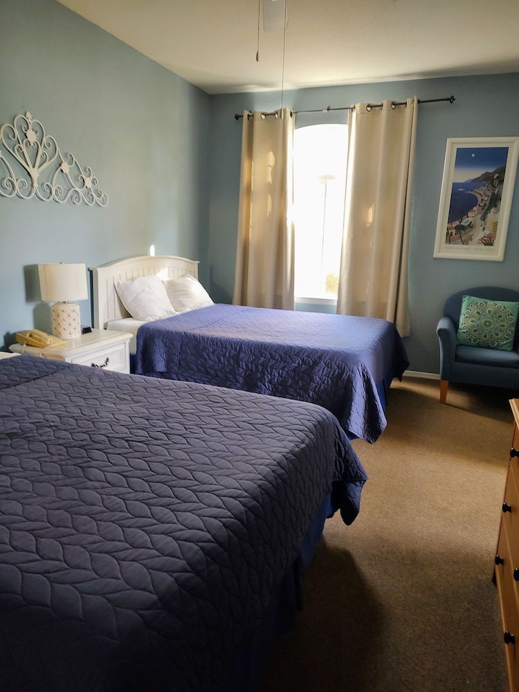 Pacific Plaza Hotel - photo 37