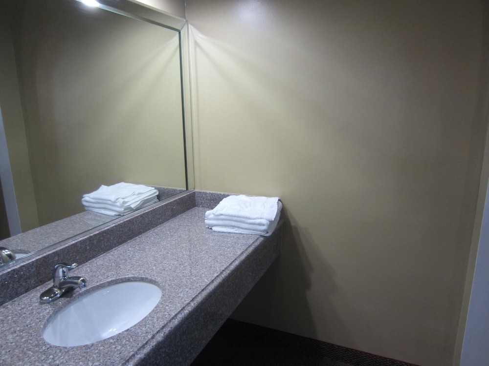 El Rancho Inn Hawthorne - photo 16