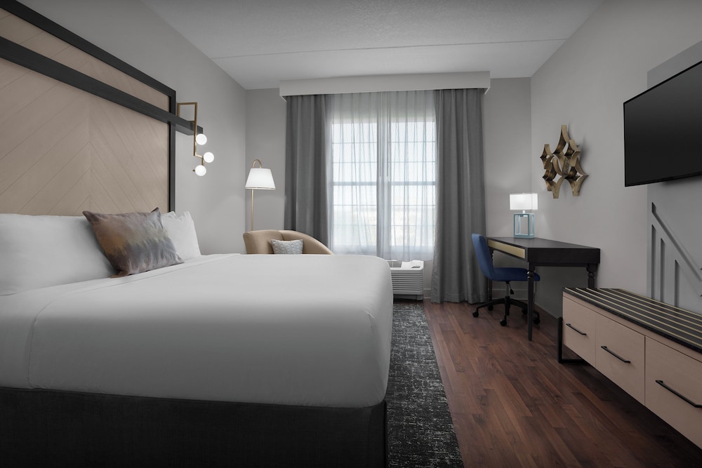 Hotel Indigo Jacksonville Deerwood Park by IHG - photo 13