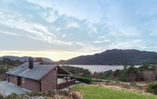 Gorgeous Home In Eivindvik With Wifi — 4-Star Luxury Hotel in Eivindvik, Norway